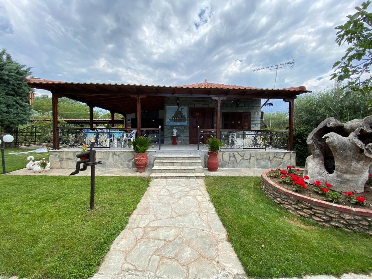 Beachfront Cottage Nea Triglia Luaran gambar